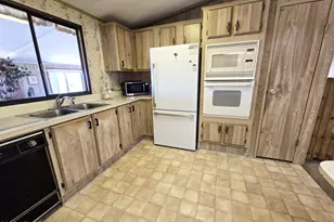 11965 E Henderson Rd, Dewey, AZ 86327 - Photo 23