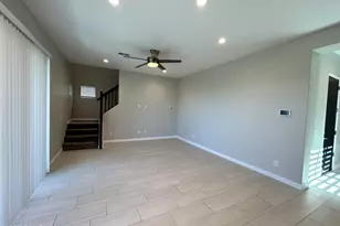 18512 N 65th Pl, Phoenix, AZ 85054 - Photo 3