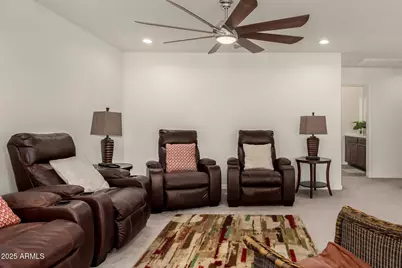 7946 W Encinas Lane, Phoenix, AZ 85043 - Photo 17