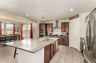 7946 W Encinas Ln, Phoenix, AZ 85043 - Photo 13