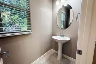 4711 E Daley Ln, Phoenix, AZ 85050 - Photo 3