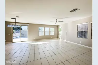 4711 E Daley Lane, Phoenix, AZ 85050 - Photo 5