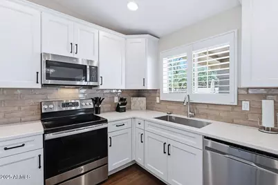 14458 N Fountain Hills Boulevard, Fountain Hills, AZ 85268 - Photo 11