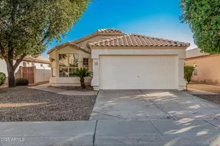 1133 W Sparrow Dr, Chandler, AZ 85286 - Photo 1