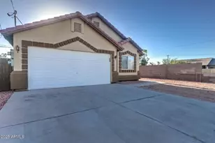 290 N Fresno St, Chandler, AZ 85225 - Photo 1