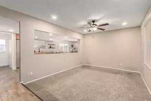 12455 N Columbine Dr, Phoenix, AZ 85029 - Photo 7