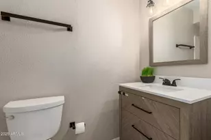 12455 N Columbine Dr, Phoenix, AZ 85029 - Photo 21
