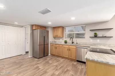 12455 N Columbine Drive, Phoenix, AZ 85029 - Photo 17