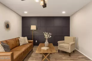 12455 N Columbine Dr, Phoenix, AZ 85029 - Photo 11