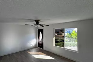 128 W Winston Dr, Phoenix, AZ 85041 - Photo 7