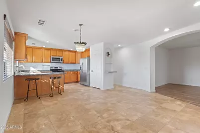 4033 N 78th Avenue, Phoenix, AZ 85033 - Photo 7