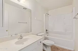 7520 W Crittenden Ln, Phoenix, AZ 85033 - Photo 7