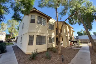 925 S Longmore, Mesa, AZ 85202 - Photo 1