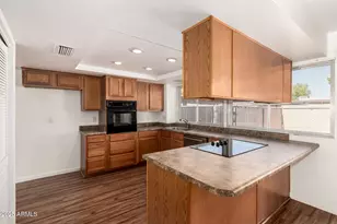 1623 E Baker Dr, Tempe, AZ 85282 - Photo 9