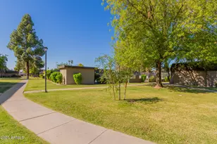 1623 E Baker Dr, Tempe, AZ 85282 - Photo 27
