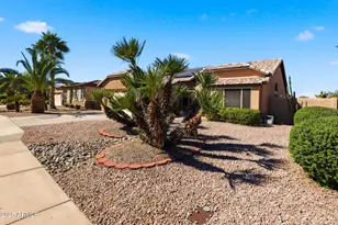 10914 W Cimarron Dr, Peoria, AZ 85373 - Photo 3