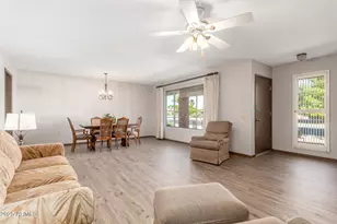 10609 W Concho Cir, Sun City, AZ 85373 - Photo 9