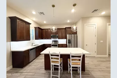 8976 N 8th Drive, Phoenix, AZ 85021 - Photo 7