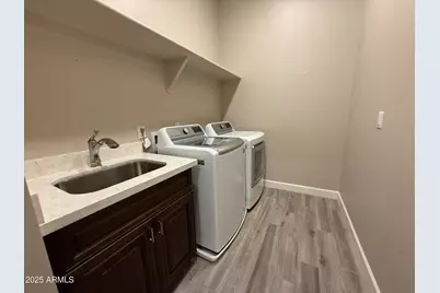 8976 N 8th Drive, Phoenix, AZ 85021 - Photo 19