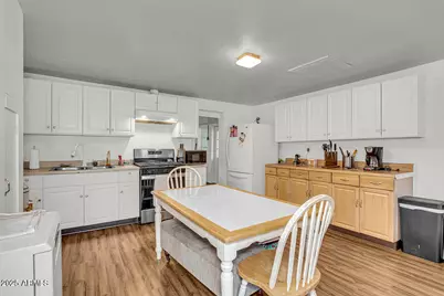 903 W Clay Avenue, Flagstaff, AZ 86001 - Photo 17