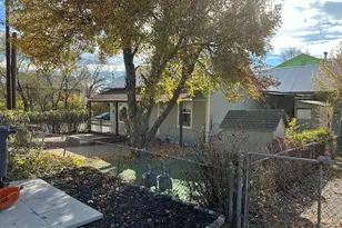 903 W Clay Ave, Flagstaff, AZ 86001 - Photo 1