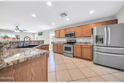 16219 W Yucatan Drive, Surprise, AZ 85379 - Photo 11