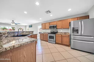 16219 W Yucatan Dr, Surprise, AZ 85379 - Photo 11