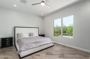 18030 N 66th Pl, Phoenix, AZ 85054 - Photo 13