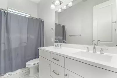 18030 N 66th Place, Phoenix, AZ 85054 - Photo 23