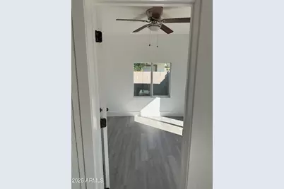 2536 W Morten Avenue, Phoenix, AZ 85051 - Photo 3