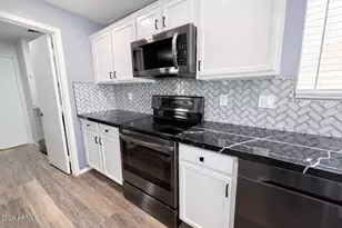 2812 W Sunshine Butte Dr, San Tan Valley, AZ 85144 - Photo 9