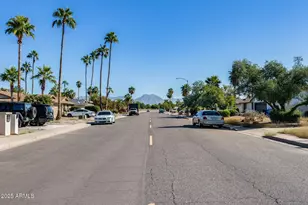 5816 E Acoma Dr, Scottsdale, AZ 85254 - Photo 13