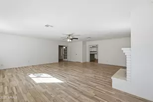 21047 S 156th St, Gilbert, AZ 85298 - Photo 11