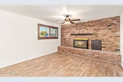 5616 N 42nd Lane, Phoenix, AZ 85019 - Photo 9