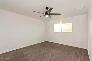 5616 N 42nd Ln, Phoenix, AZ 85019 - Photo 15