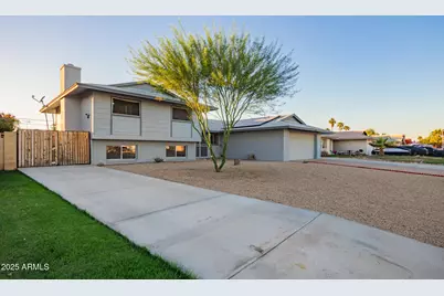 5616 N 42nd Lane, Phoenix, AZ 85019 - Photo 3