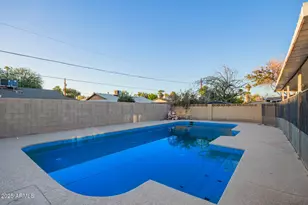 5616 N 42nd Ln, Phoenix, AZ 85019 - Photo 33