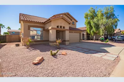15905 W Cottonwood Street, Surprise, AZ 85374 - Photo 3
