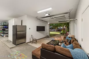 8433 E Cholla St, Scottsdale, AZ 85260 - Photo 27