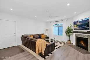 15095 N Thompson Peak Pkwy, Scottsdale, AZ 85260 - Photo 3