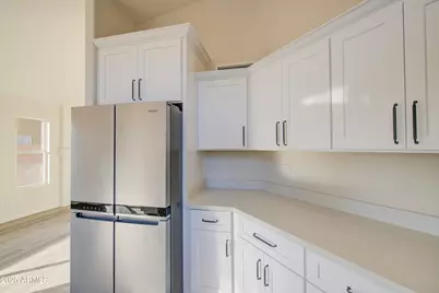 2541 W Park Avenue, Chandler, AZ 85224 - Photo 9