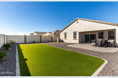 38145 W Amalfi Avenue, Maricopa, AZ 85138 - Photo 3