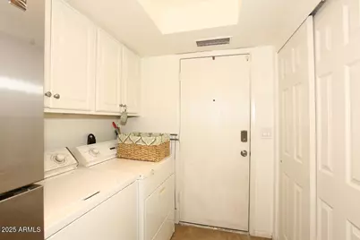 10408 N 11th Place #Unit 3, Phoenix, AZ 85020 - Photo 15