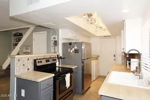 10408 N 11th Pl, Phoenix, AZ 85020 - Photo 11