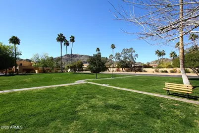 10408 N 11th Place #Unit 3, Phoenix, AZ 85020 - Photo 31