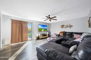 2353 W Tierra Buena Ln, Phoenix, AZ 85023 - Photo 11