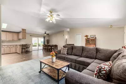 868 E Tee Street, San Tan Valley, AZ 85140 - Photo 5