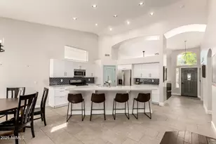 688 W Juanita Ave, Gilbert, AZ 85233 - Photo 3