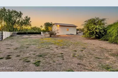 1911 E Bruce Avenue, Gilbert, AZ 85234 - Photo 21