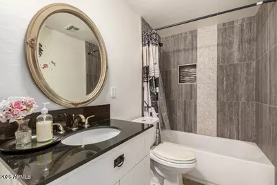 2922 E Kings Avenue, Phoenix, AZ 85032 - Photo 9